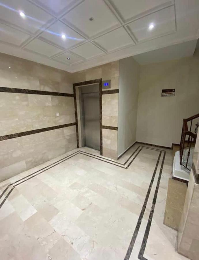 Appartement Elegant Et Climatise Au Centre Avec Terrasse - Proche Plage Et Attractions ! 丹吉尔 外观 照片
